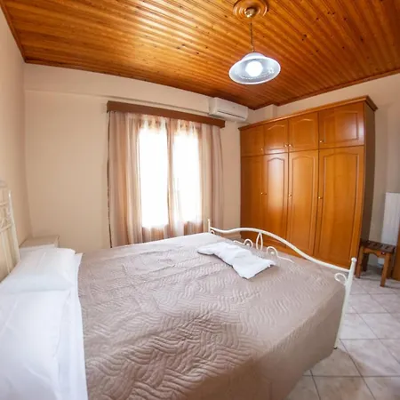 Kapetanios Apartment *